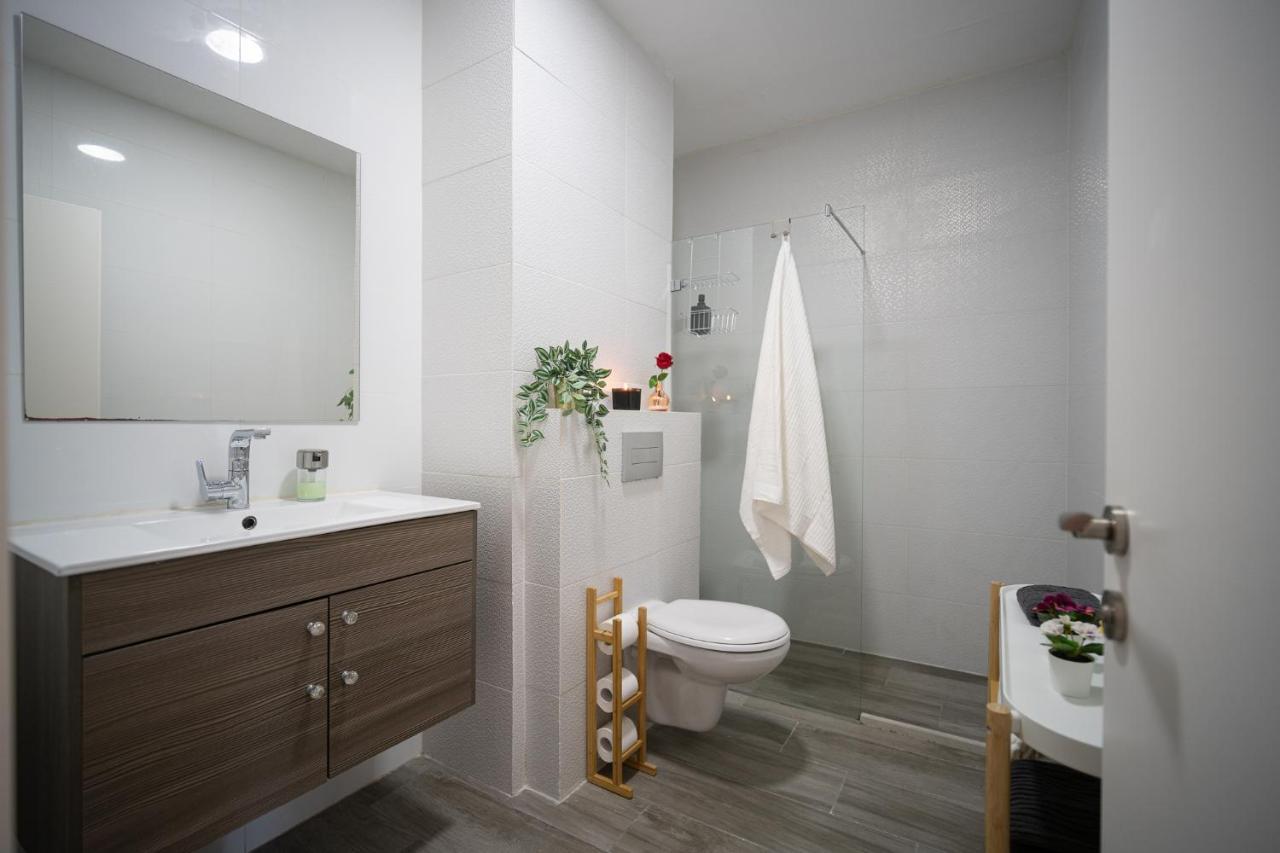 Harav Kuk Modern Apartment By Nimizz Йерусалим Екстериор снимка