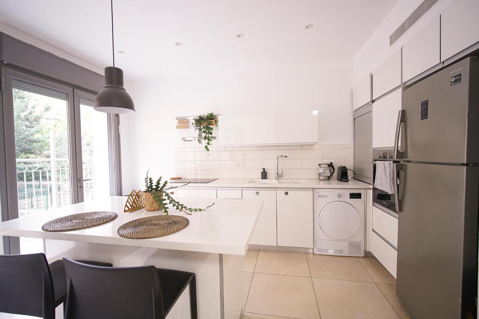 Harav Kuk Modern Apartment By Nimizz Йерусалим Екстериор снимка